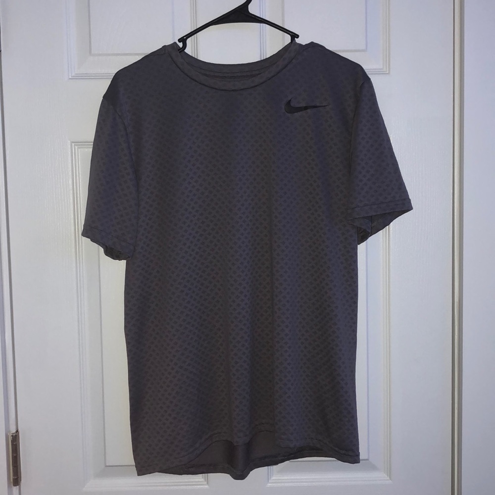 Men’s Nike Dri Fit T Shirts - M